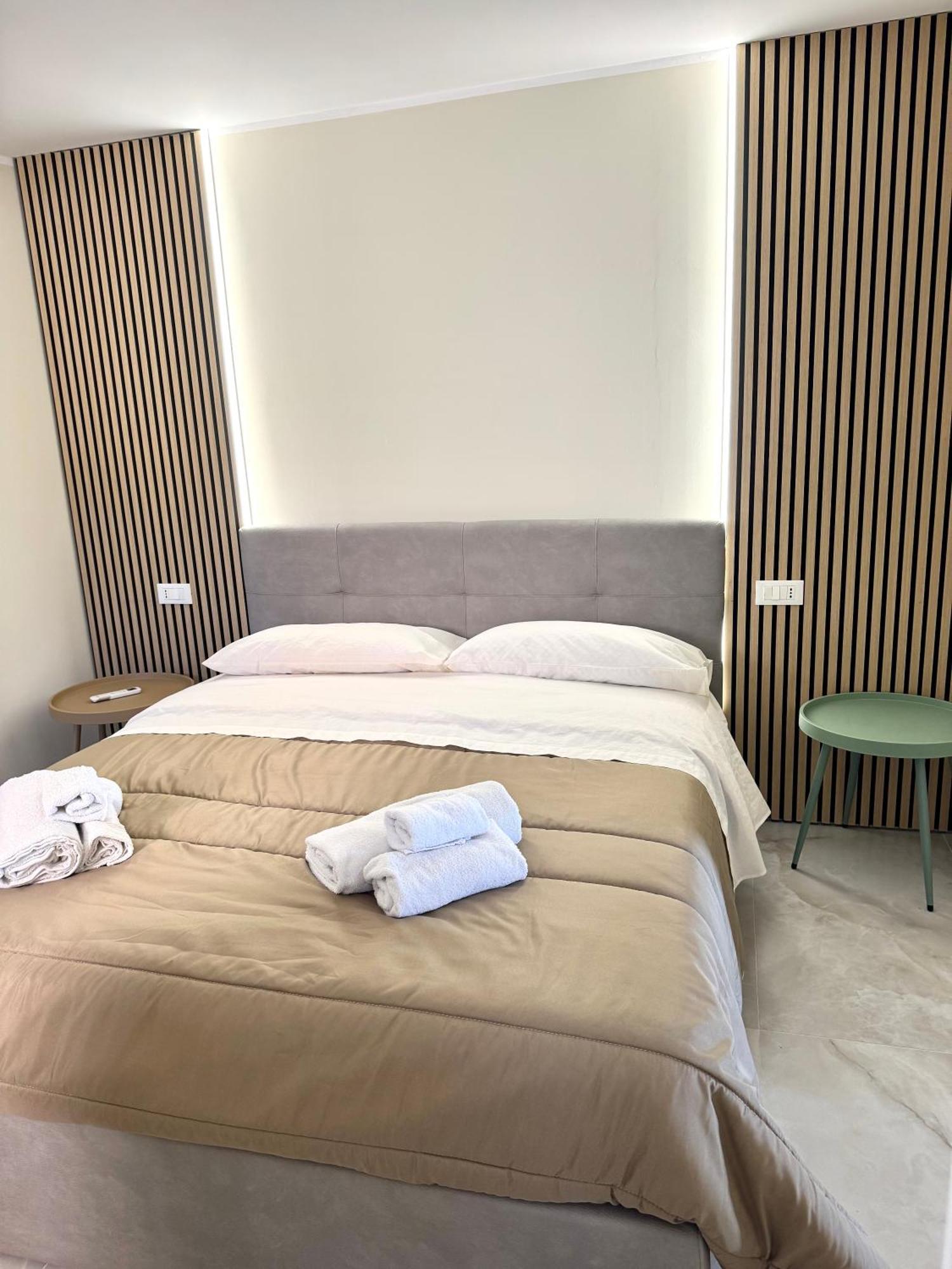 Charm Airport Bed and Breakfast Reggio di Calabria Eksteriør billede